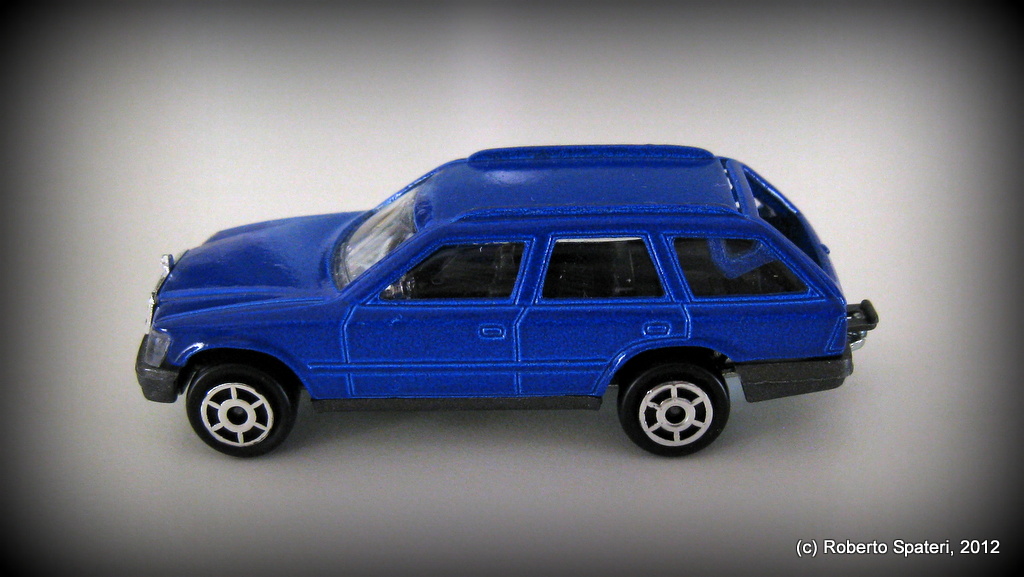 Majorette Mercedes 300 TE (n.250-C)